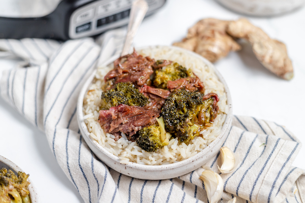 Easy Slow Cooker Beef And Broccoli
