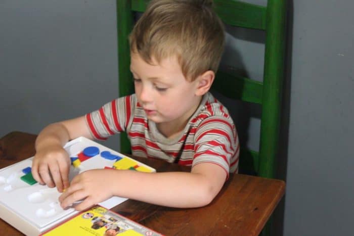 pre-schooler playing mighty minds