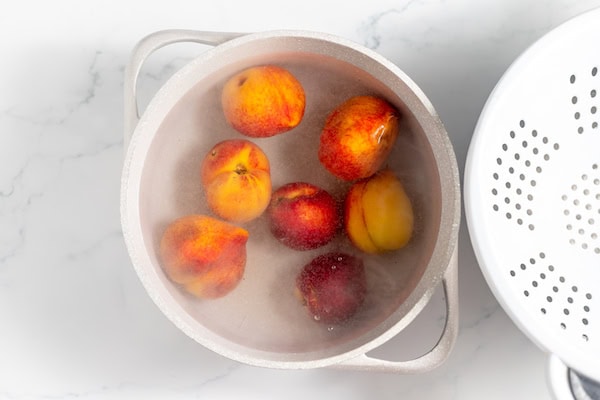 blanching peaches to make them easy to peel