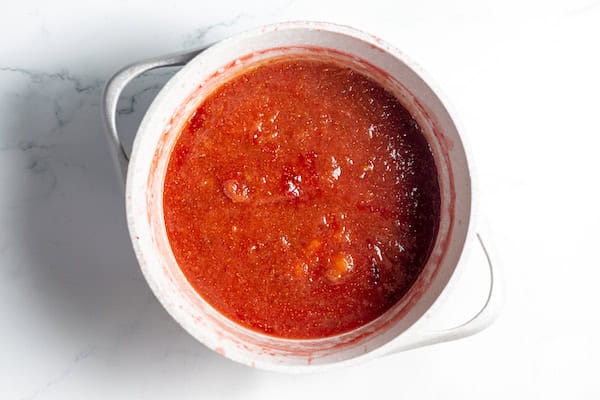 fig jam cooked down, and ready to jar