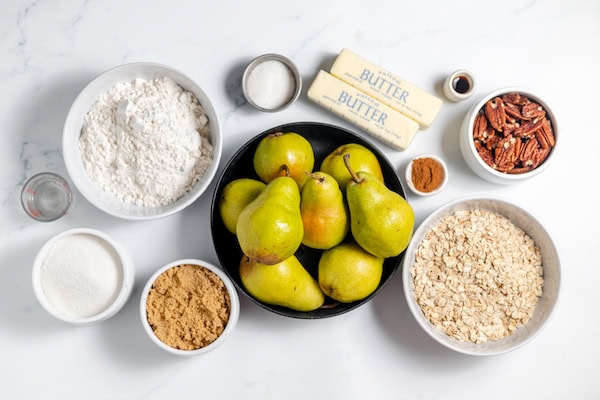 ingredients for making pear crisp
